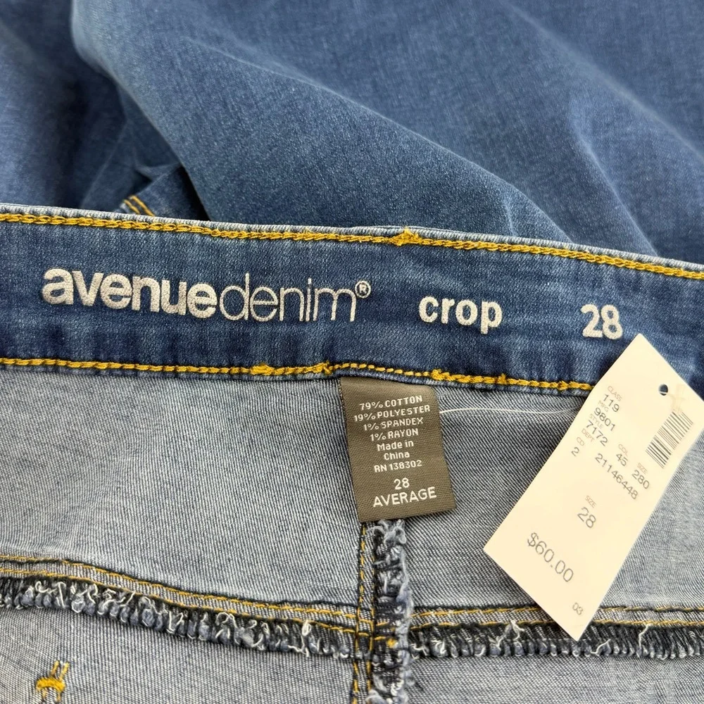 NWT Avenue Denim Crop Embroidered Ankle Jeans, Medium Wash, Women's 28W